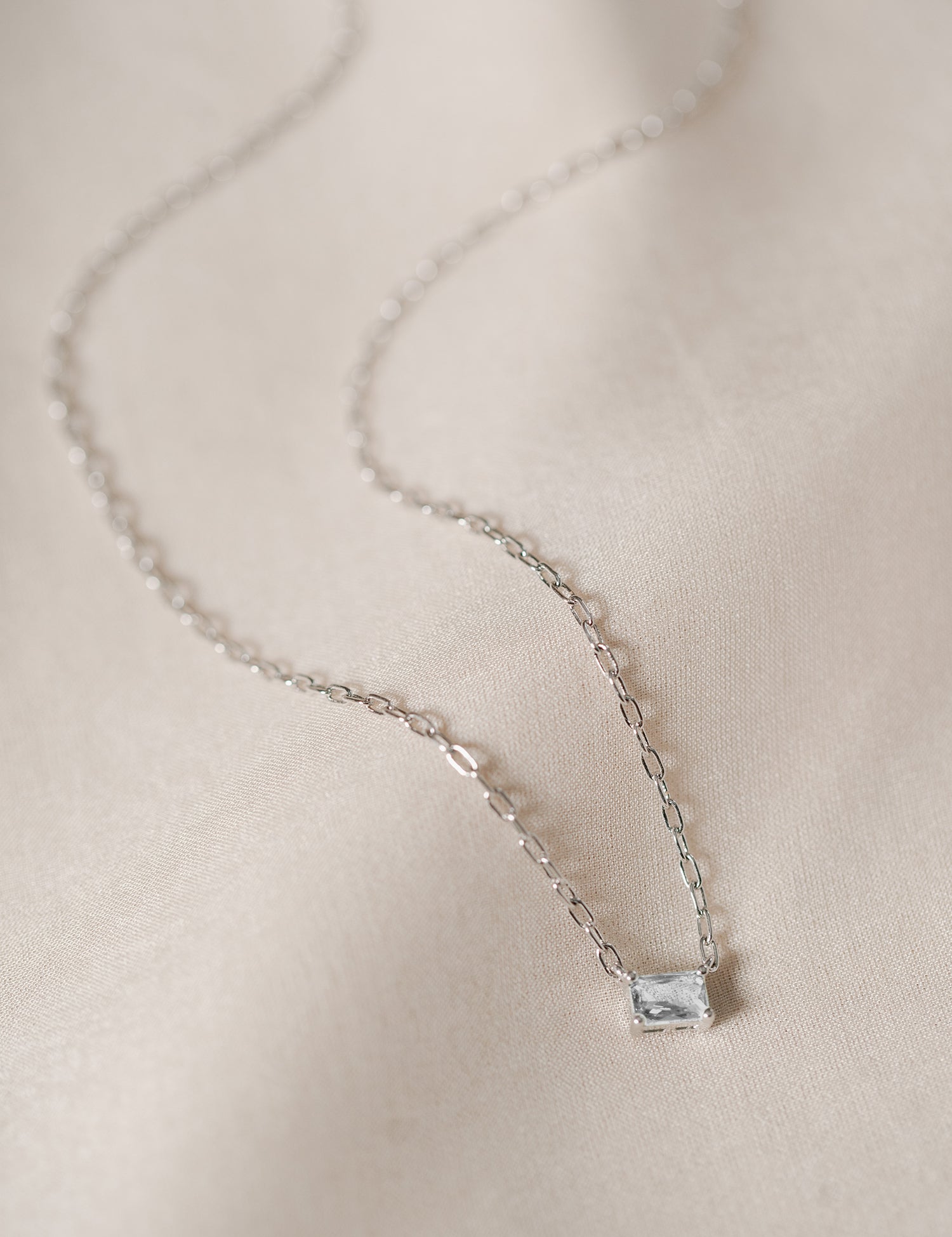 Ezra Pavé Chain Necklace