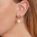 Sandra Pearl Earrings